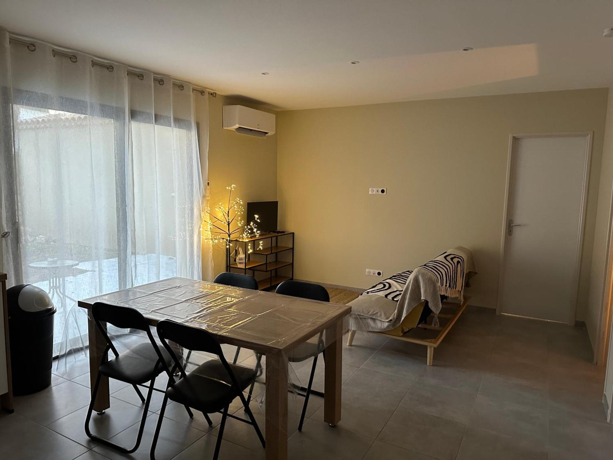 Maison T3 Dans Un Village Calme Saint-Mitre-les-Remparts Exteriér fotografie