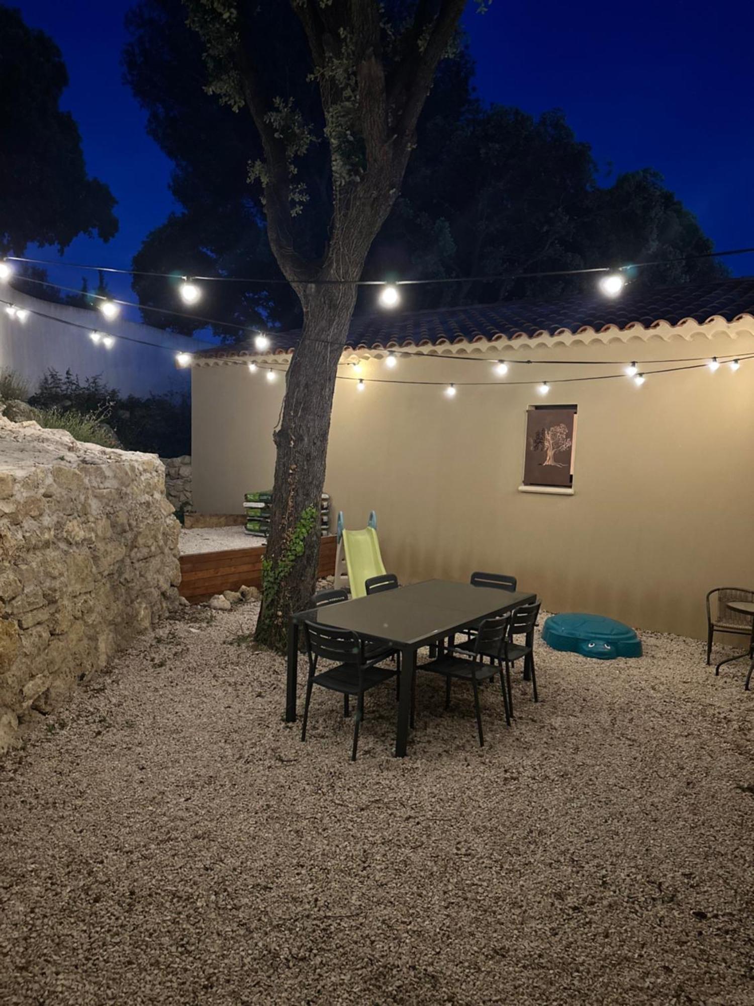 Maison T3 Dans Un Village Calme Saint-Mitre-les-Remparts Exteriér fotografie